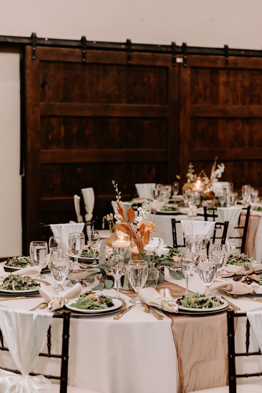 reception hall table decor
