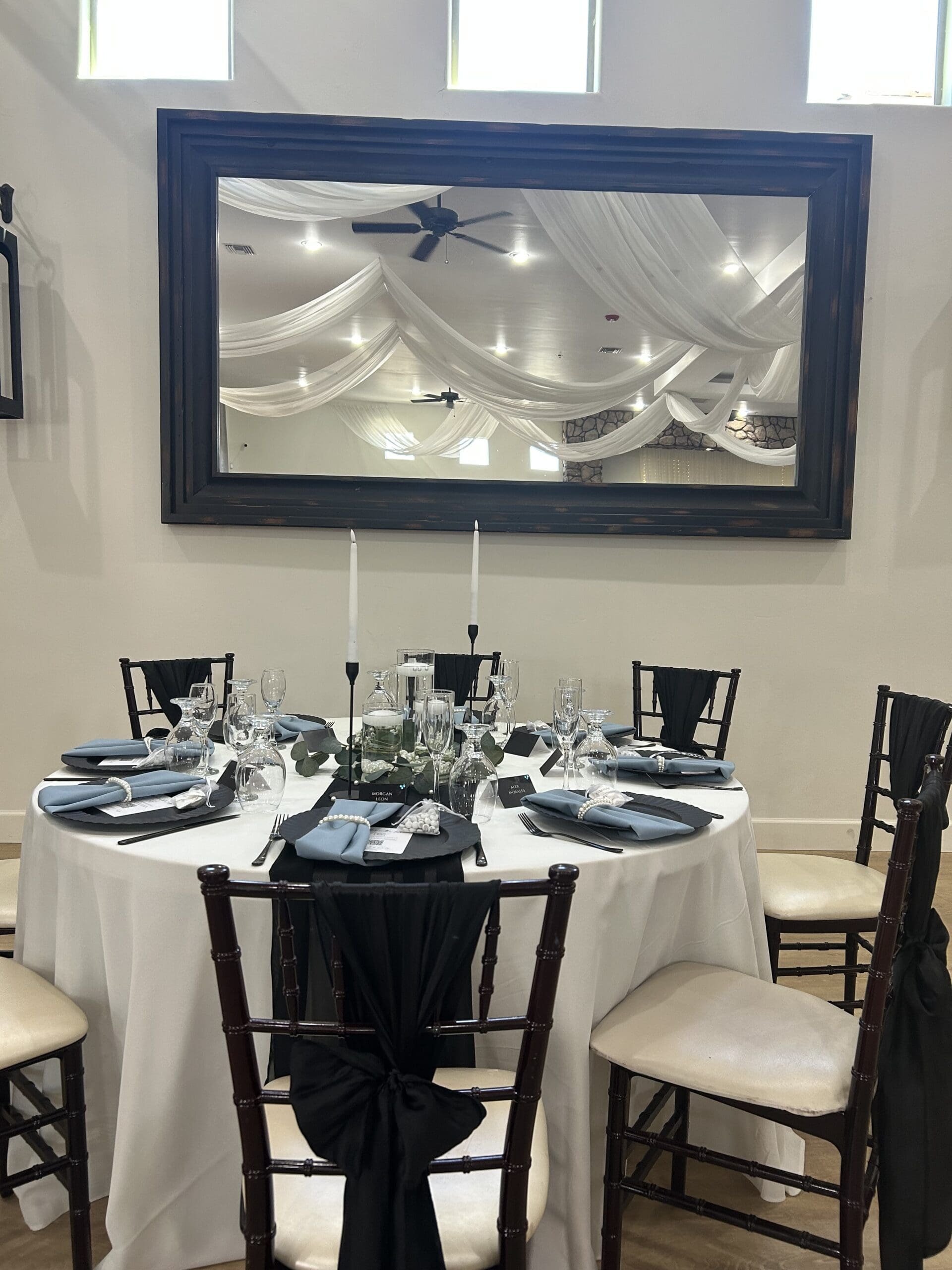 Reception table at superstition manor 