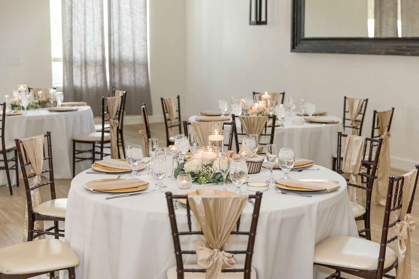 Reception table 