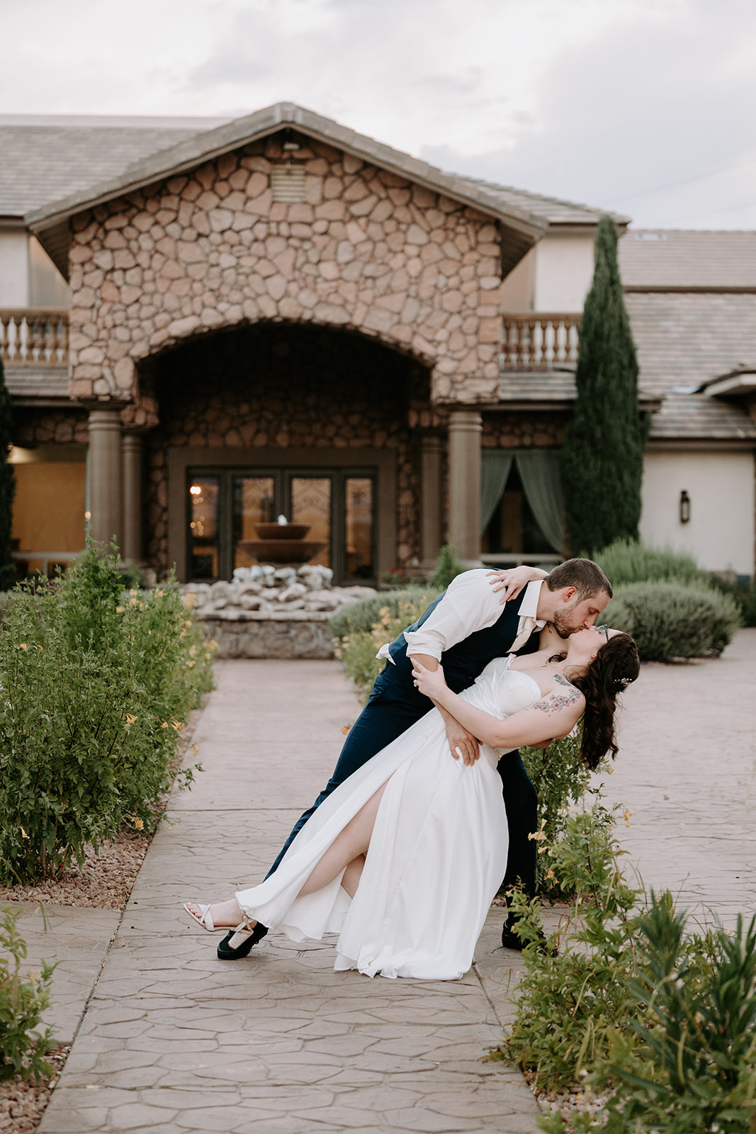 Bride and groom portraits at superstition manor