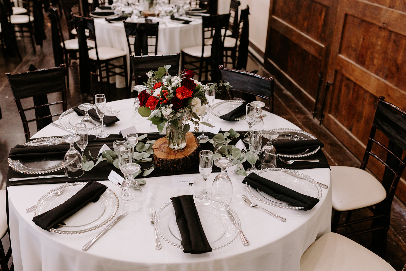 Reception table decor